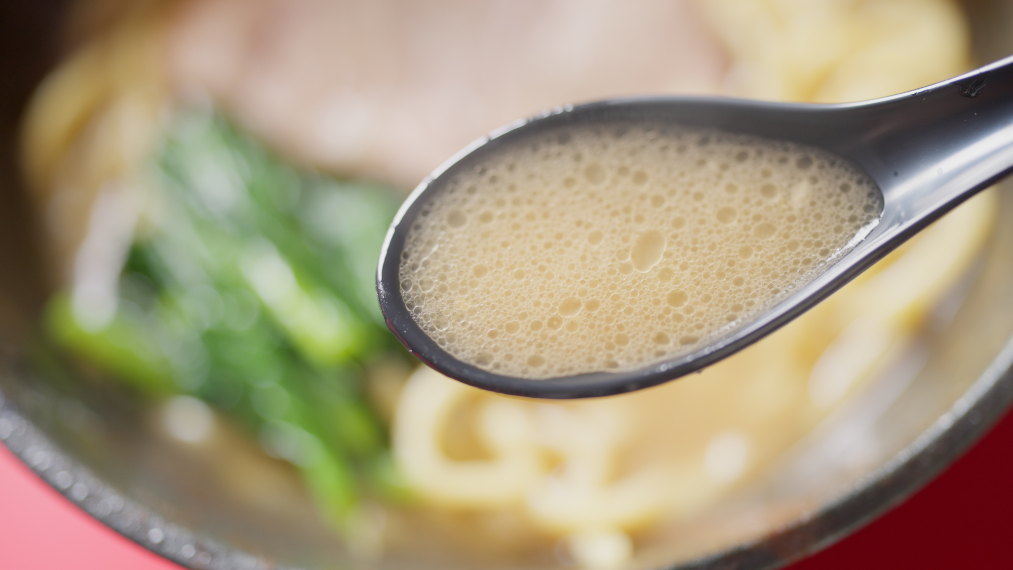 脂質の高いラーメンスープのイメージ画像