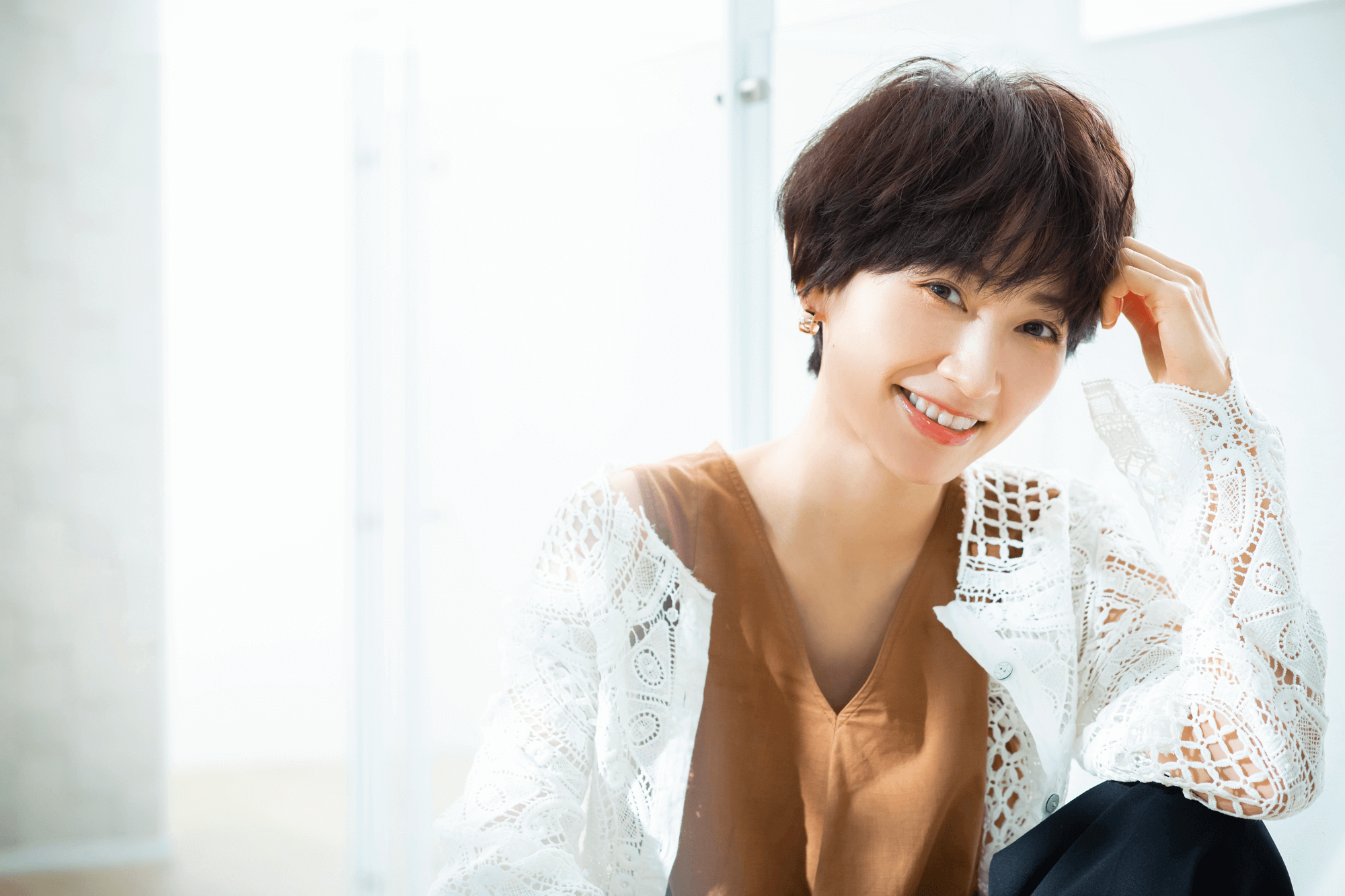 「生え際の後退」が気になる場合の薄毛が目立たない髪型のイメージ画像