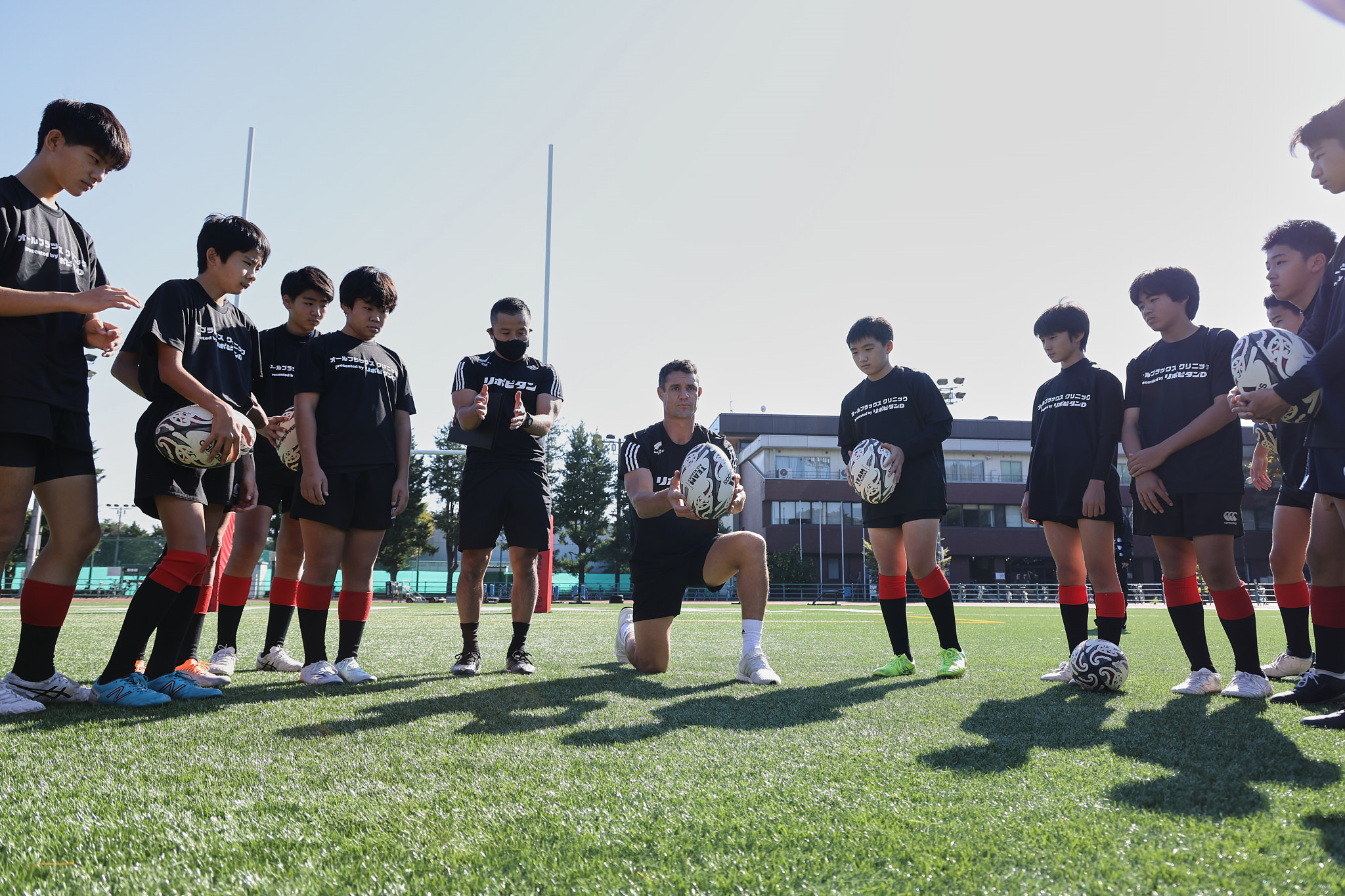 成蹊学園ラグビー部 リポビタンアンバサダーダン・カーター氏指導風景