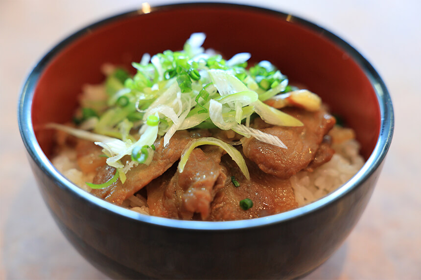 さっぱり♪ポン酢のスタミナ豚丼