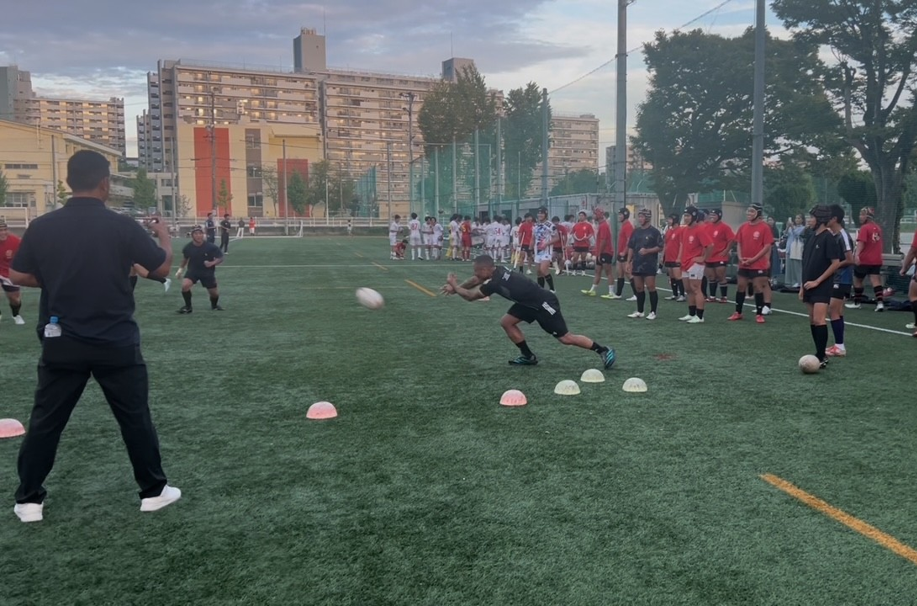 名古屋高等学校  ハイパフォーマンスクリニック リポビタンアンバサダーアーロン・スミス氏指導風景