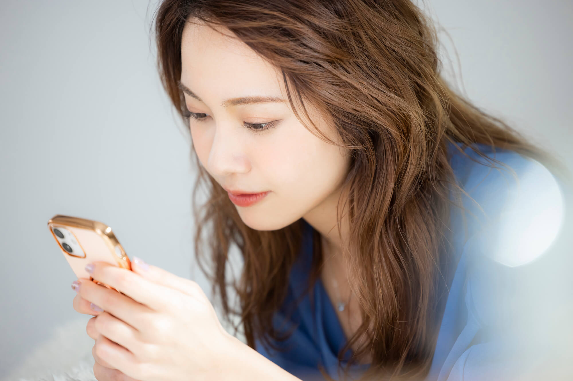 ドライアイの原因：スマホやタブレット、パソコンの凝視