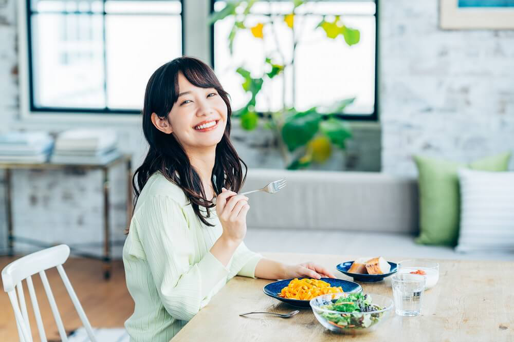 よくかんでゆっくり食べよう