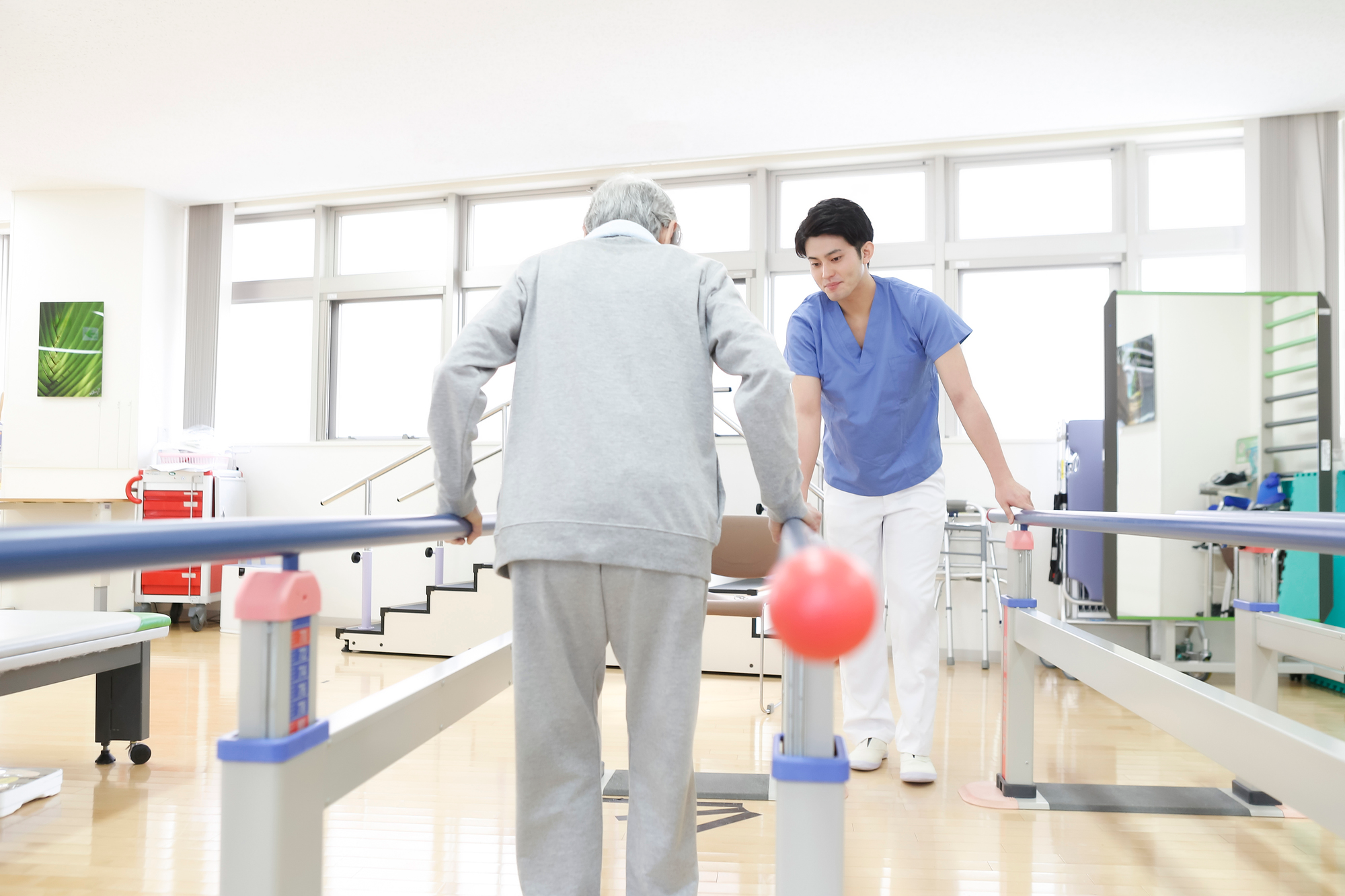 クレアチンを摂取することで期待できる具体的な効果③筋力が低下してしまった場合のリハビリ補助