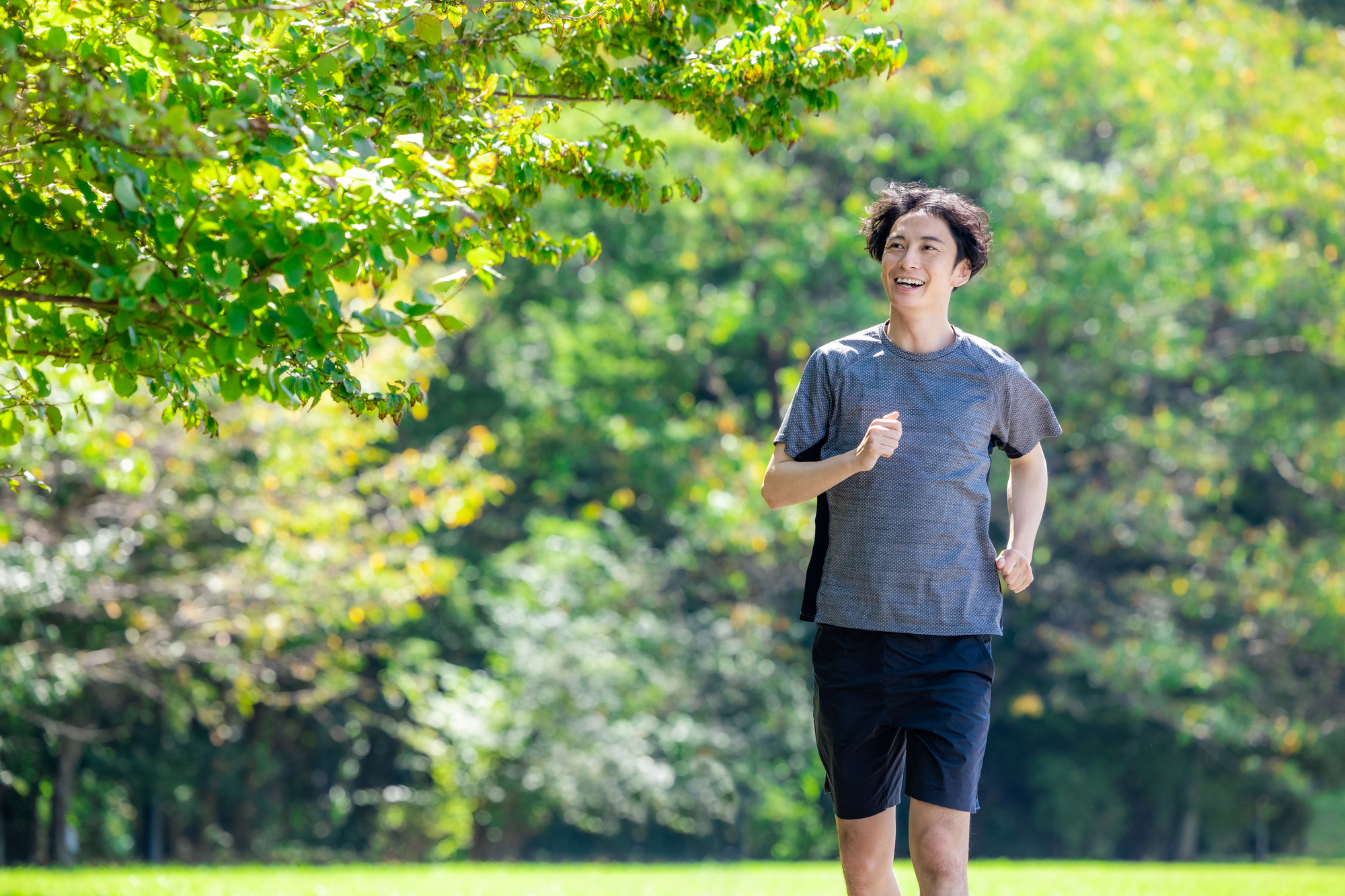 効果的な暑さへの体の慣らし方は2週間、無理なく汗をかくこと
