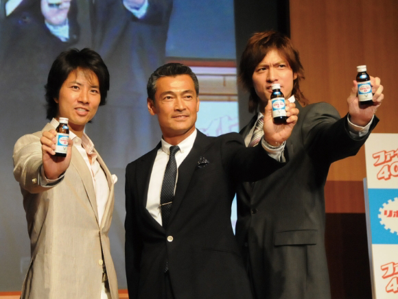 「ファイト イッパーツ！」テレビCM400本記念 リポビタンＤテレビCM人気投票キャンペーンを実施
